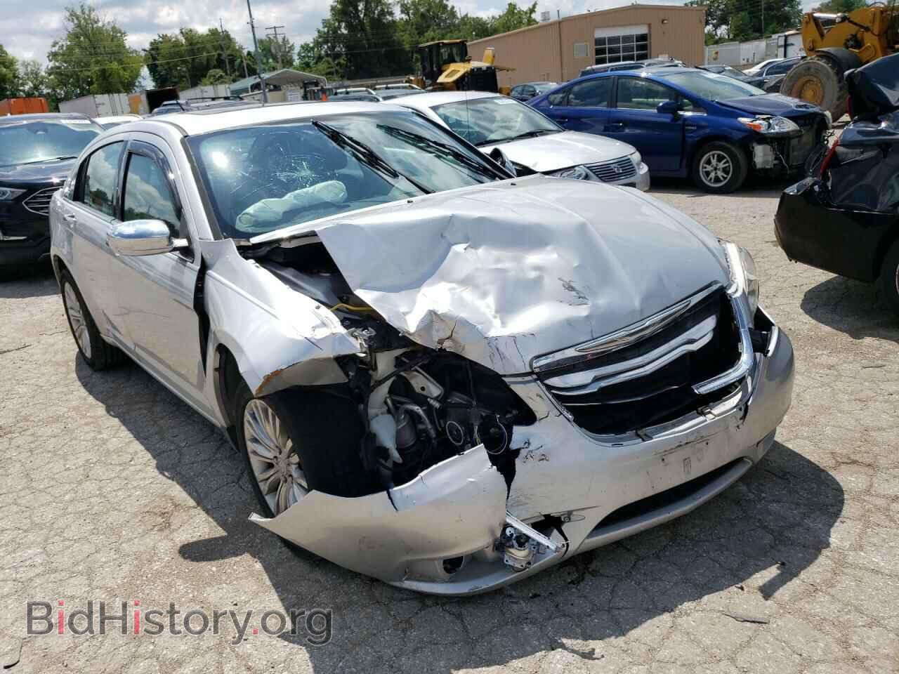 2012 CHRYSLER 200 - VIN: 1C3CCBCGXCN279350 - Фото 4