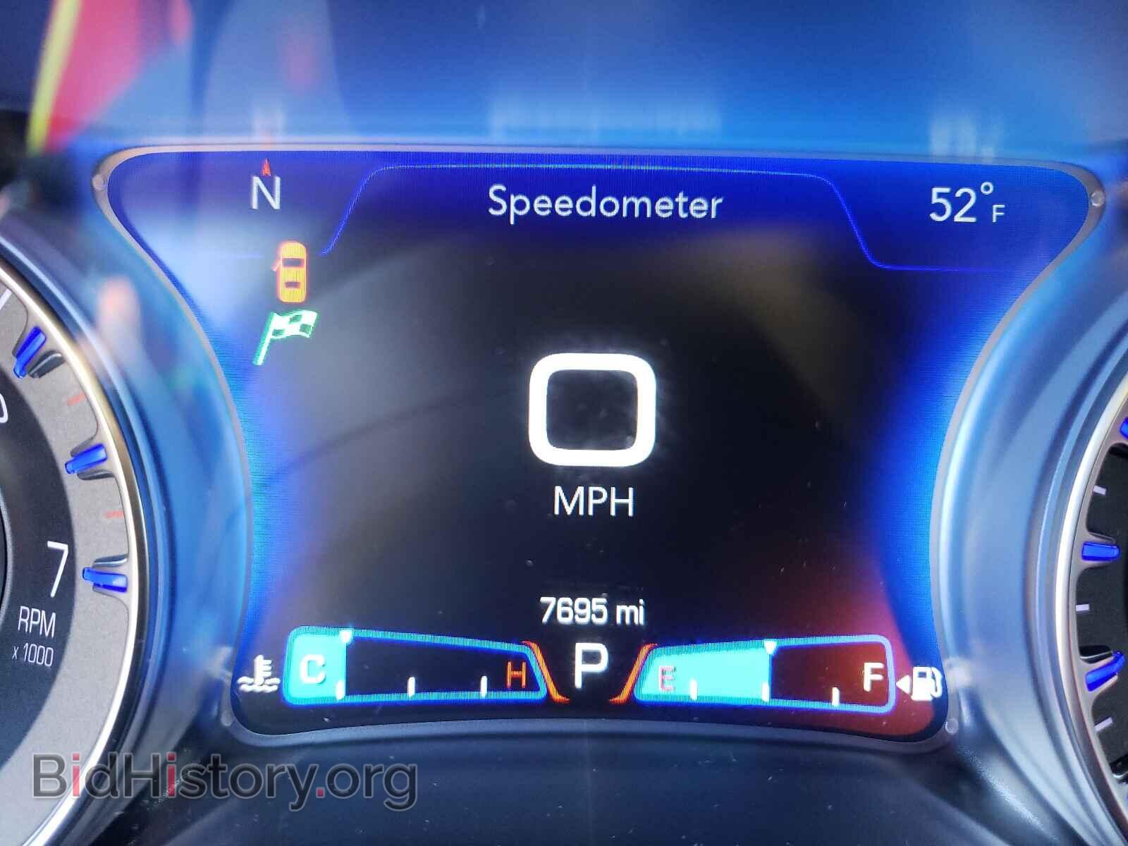2021 CHRYSLER 300 - VIN: 2C3CCABG7MH532890 - Фото 8