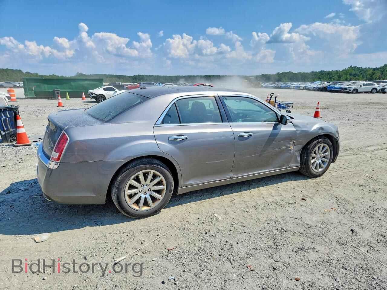 2011 CHRYSLER 300 - VIN: 2C3CA5CG3BH563661 - Фото 3