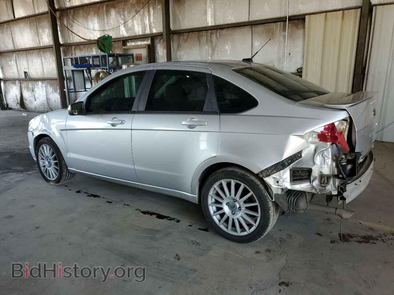2011 FORD FOCUS - VIN: 1FAHP3GN6BW108081 - Фото 2