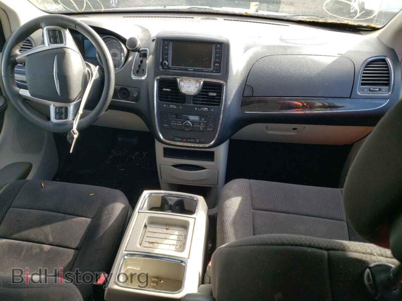 2011 Chrysler MINIVAN (VIN 2A4RR5DG0BR651231) — photo 9 of 10