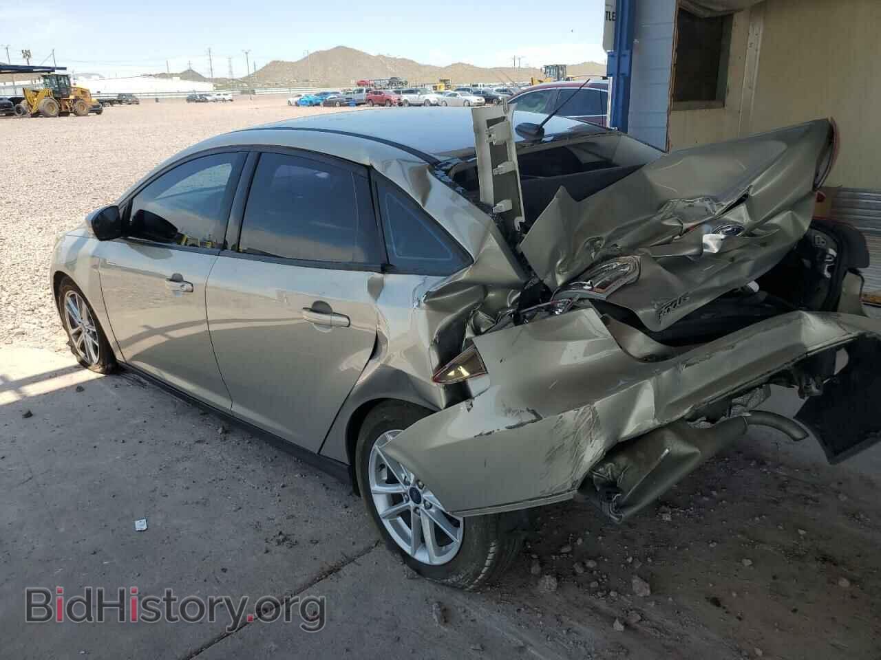 2016 FORD FOCUS - VIN: 1FADP3F26GL395890 - Фото 2
