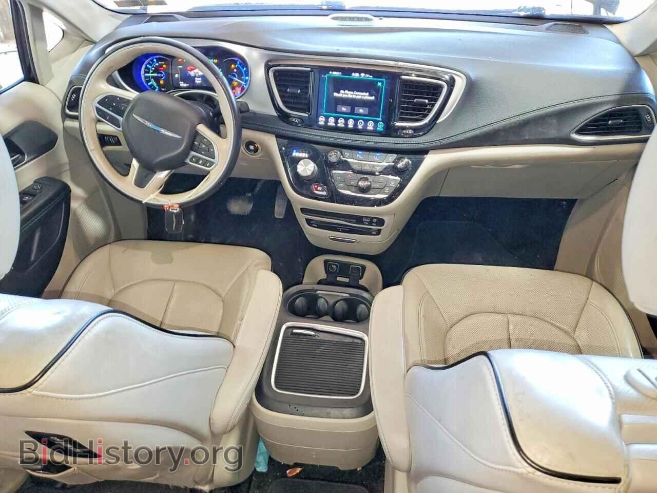 2018 Chrysler PACIFICA (VIN 2C4RC1N73JR105245) — фото 8 из 14