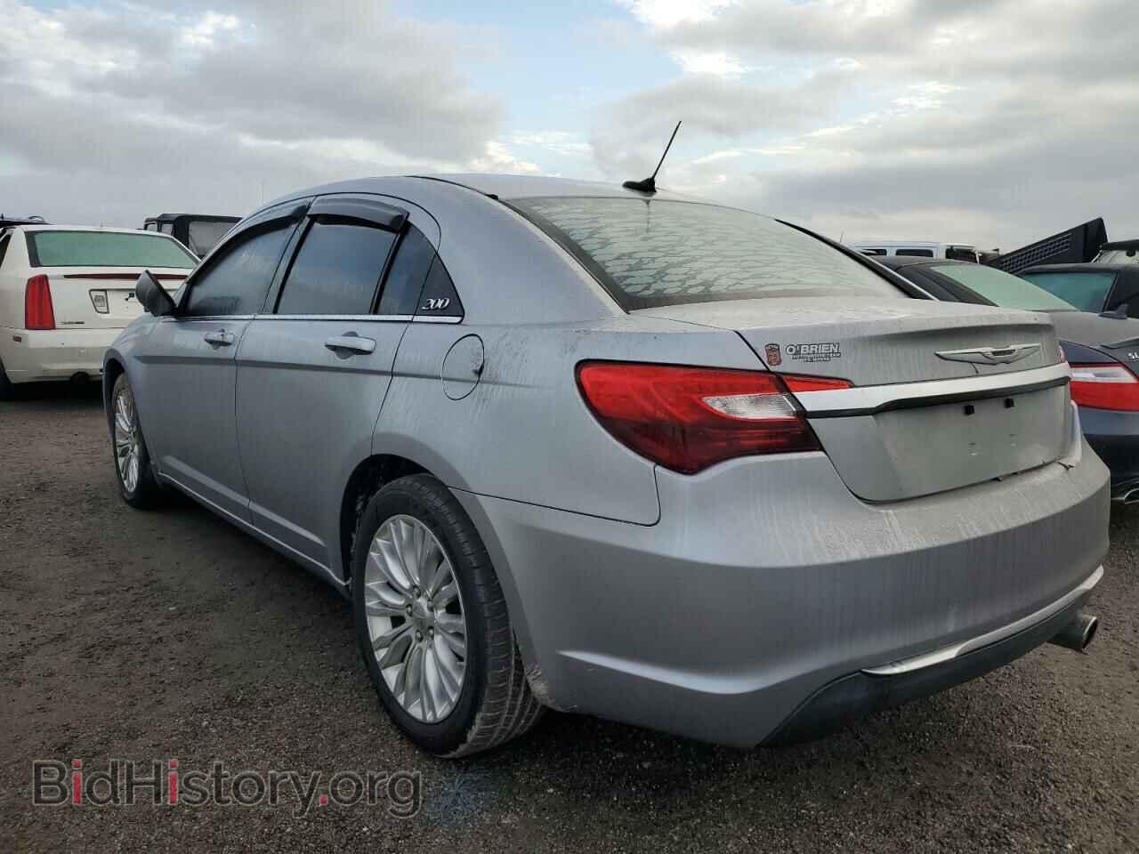 2013 CHRYSLER 200 - VIN: 1C3CCBAB8DN670764 - Фото 3