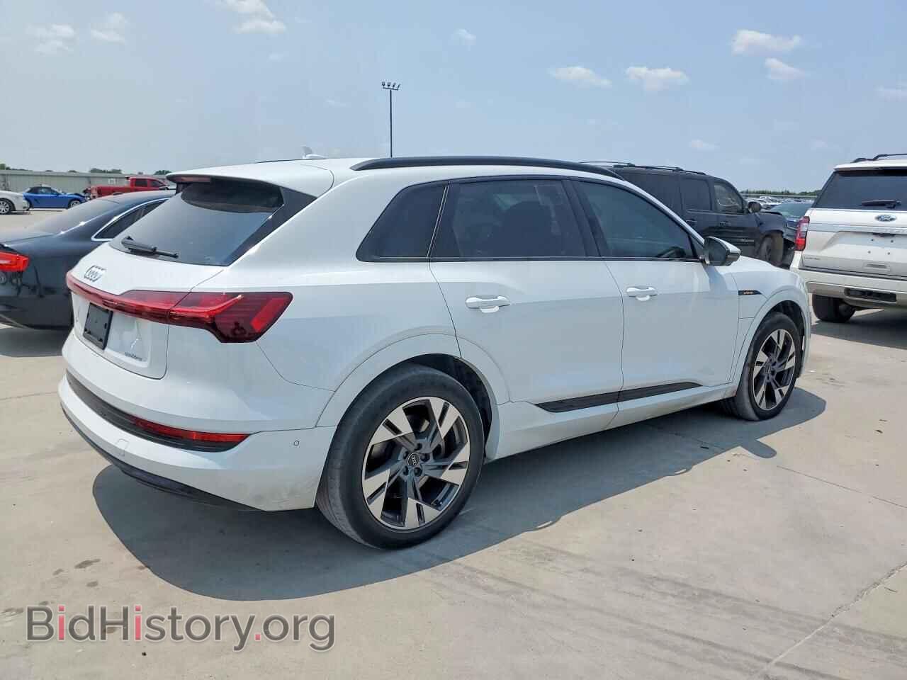 2022 AUDI E-TRON - VIN: WA1AAAGEXNB007777 - Photo 3