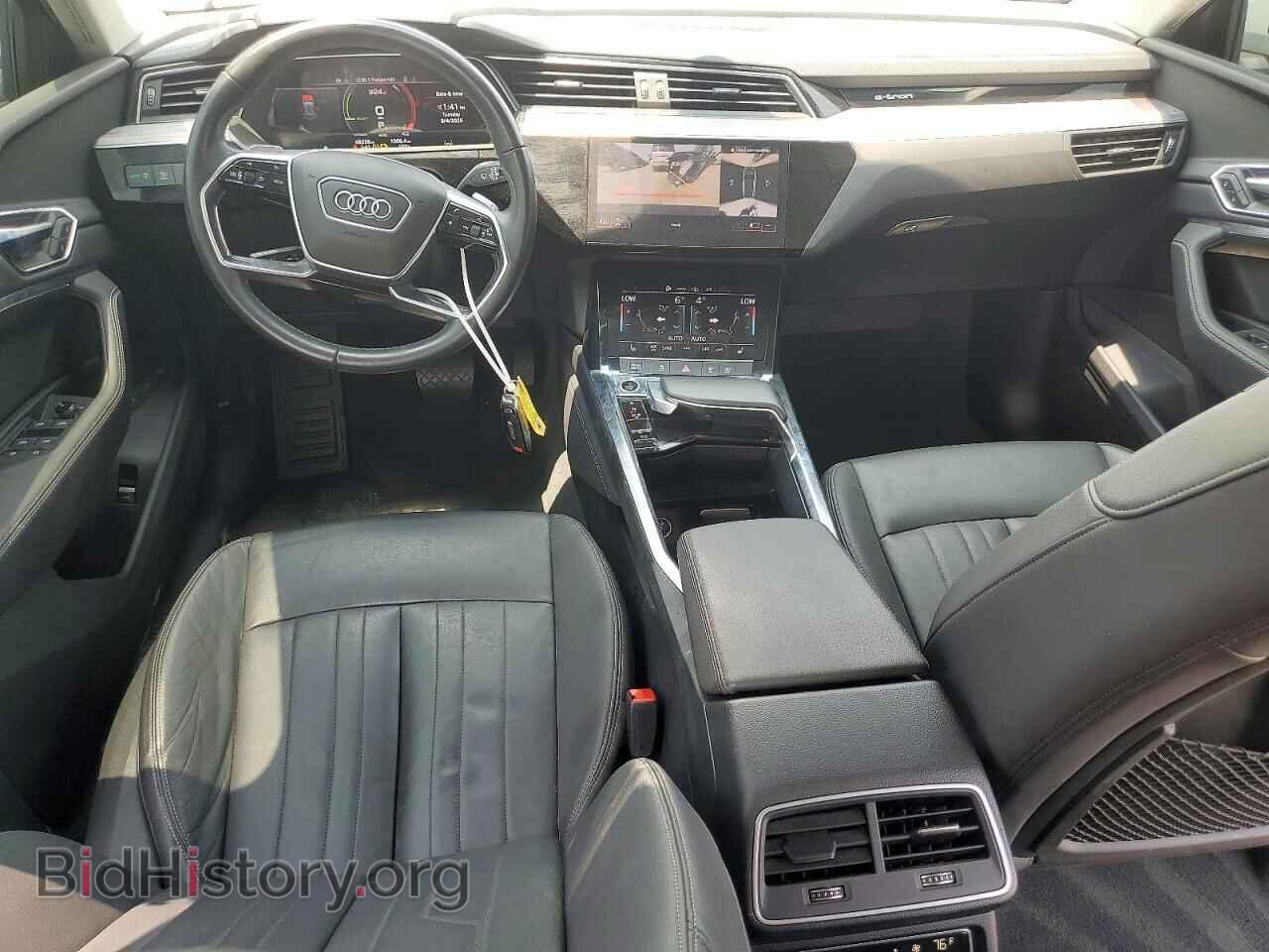 2022 AUDI E-TRON - VIN: WA1AAAGEXNB007777 - Photo 8