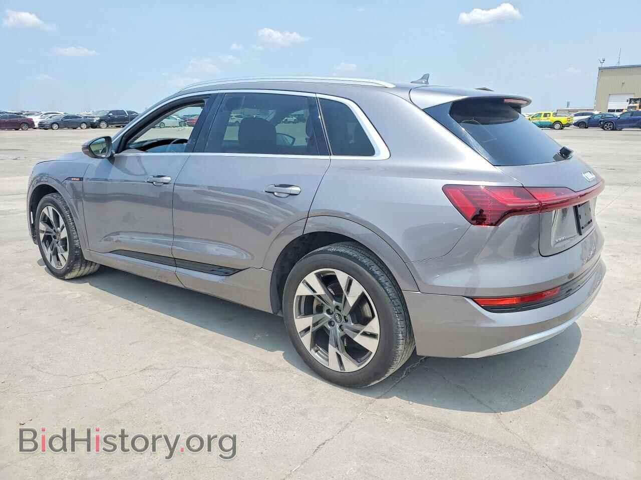 2021 AUDI E-TRON - VIN: WA1AAAGE8MB020428 - Photo 2