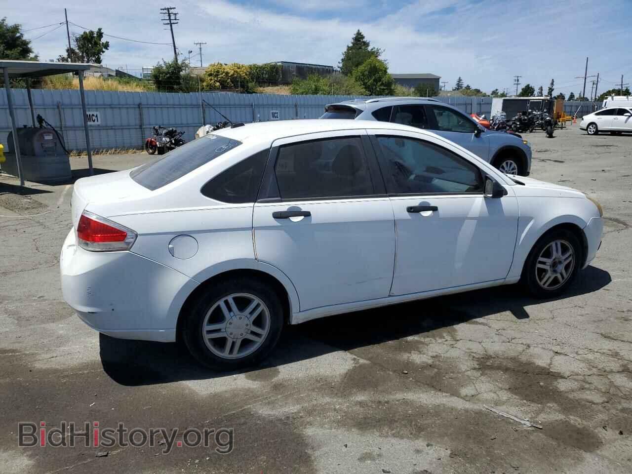 2008 FORD FOCUS - VIN: 1FAHP34N98W151438 - Фото 3