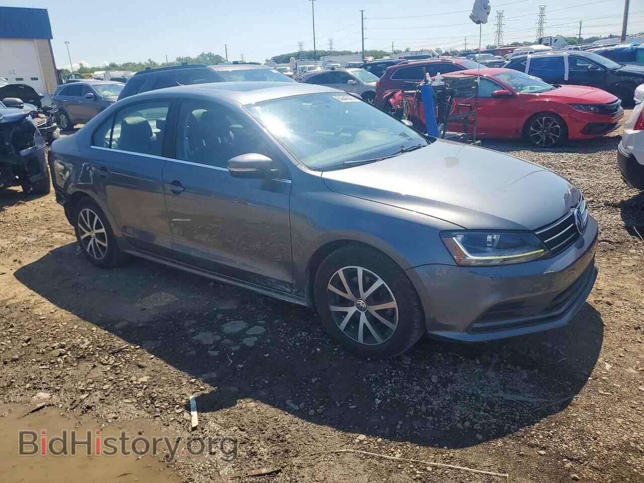 2017 VOLKSWAGEN JETTA - VIN: 3VWDB7AJ0HM292587 - Photo 4