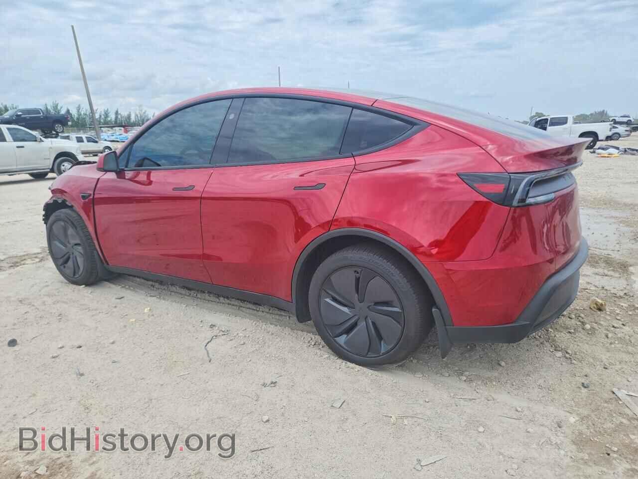 2026 TESLA MODEL Y - VIN: 7SAYGDEE3TA470717 - Photo 2