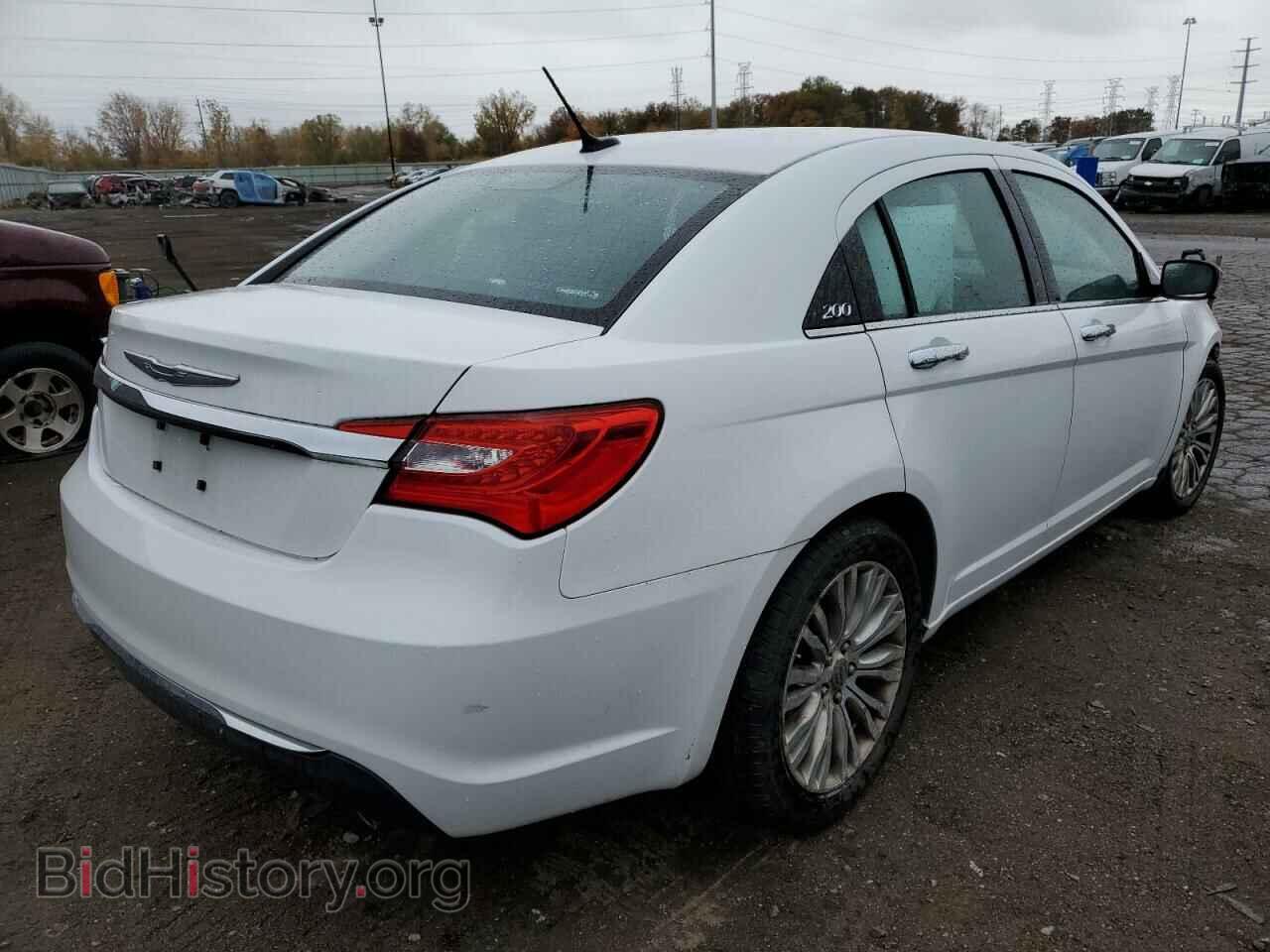2012 CHRYSLER 200 - VIN: 1C3CCBCG3CN327075 - Фото 4