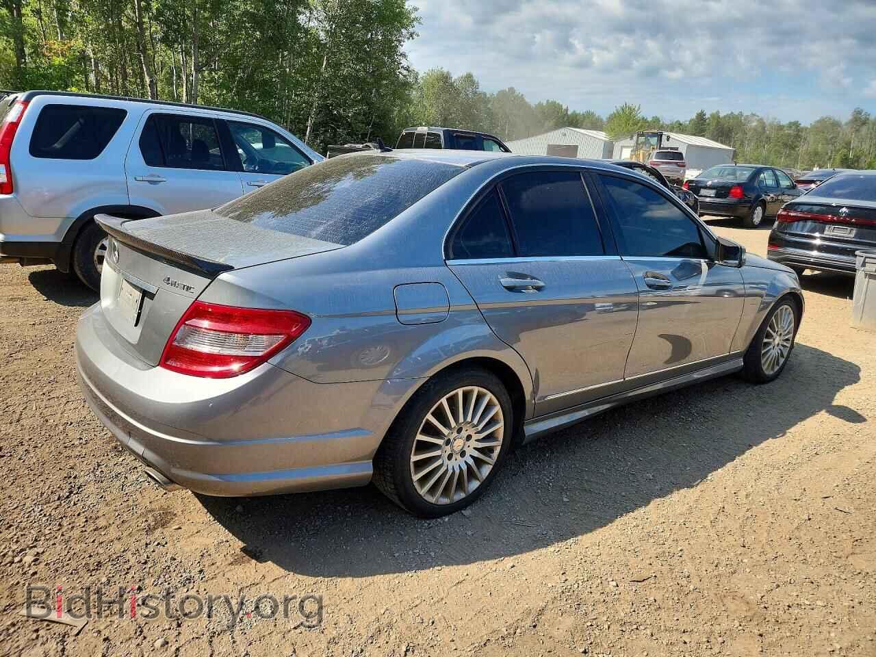 2011 MERCEDES-BENZ C-CLASS - VIN: WDDGF8FB4BF548075 - Photo 3