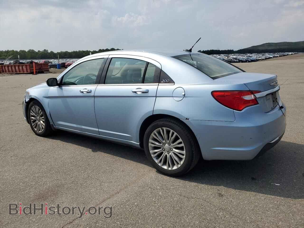 2012 CHRYSLER 200 - VIN: 1C3CCBCG3CN304279 - Фото 2