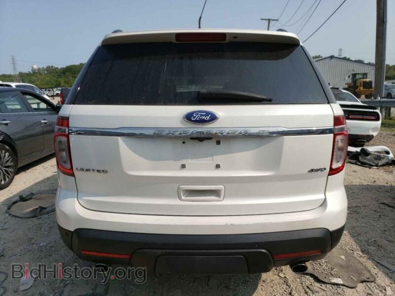2011 Ford EXPLORER (VIN 1FMHK8F80BGA30825) — photo 6 of 13