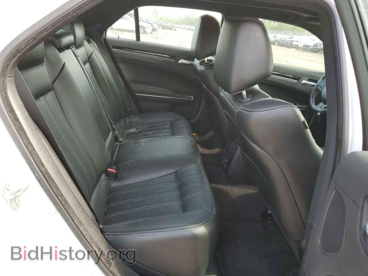 2017 CHRYSLER 300 - VIN: 2C3CCAGG0HH647975 - Фото 10