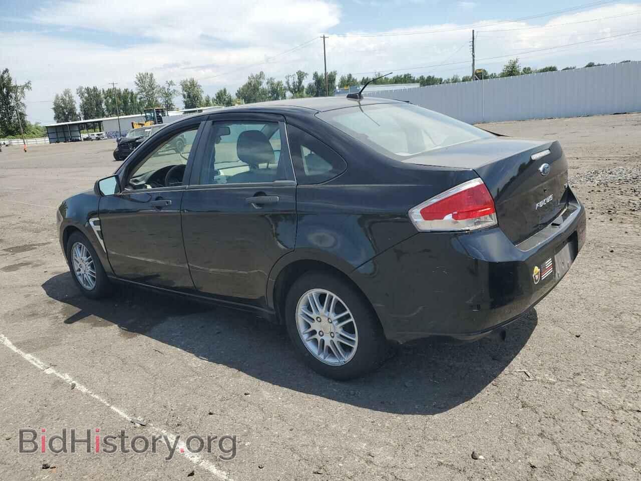 2008 FORD FOCUS - VIN: 1FAHP35N28W194923 - Фото 2