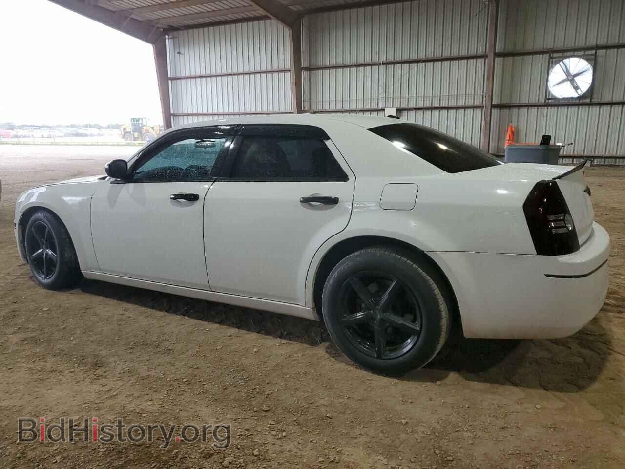 2010 CHRYSLER 300 - VIN: 2C3CA5CVXAH327263 - Фото 2