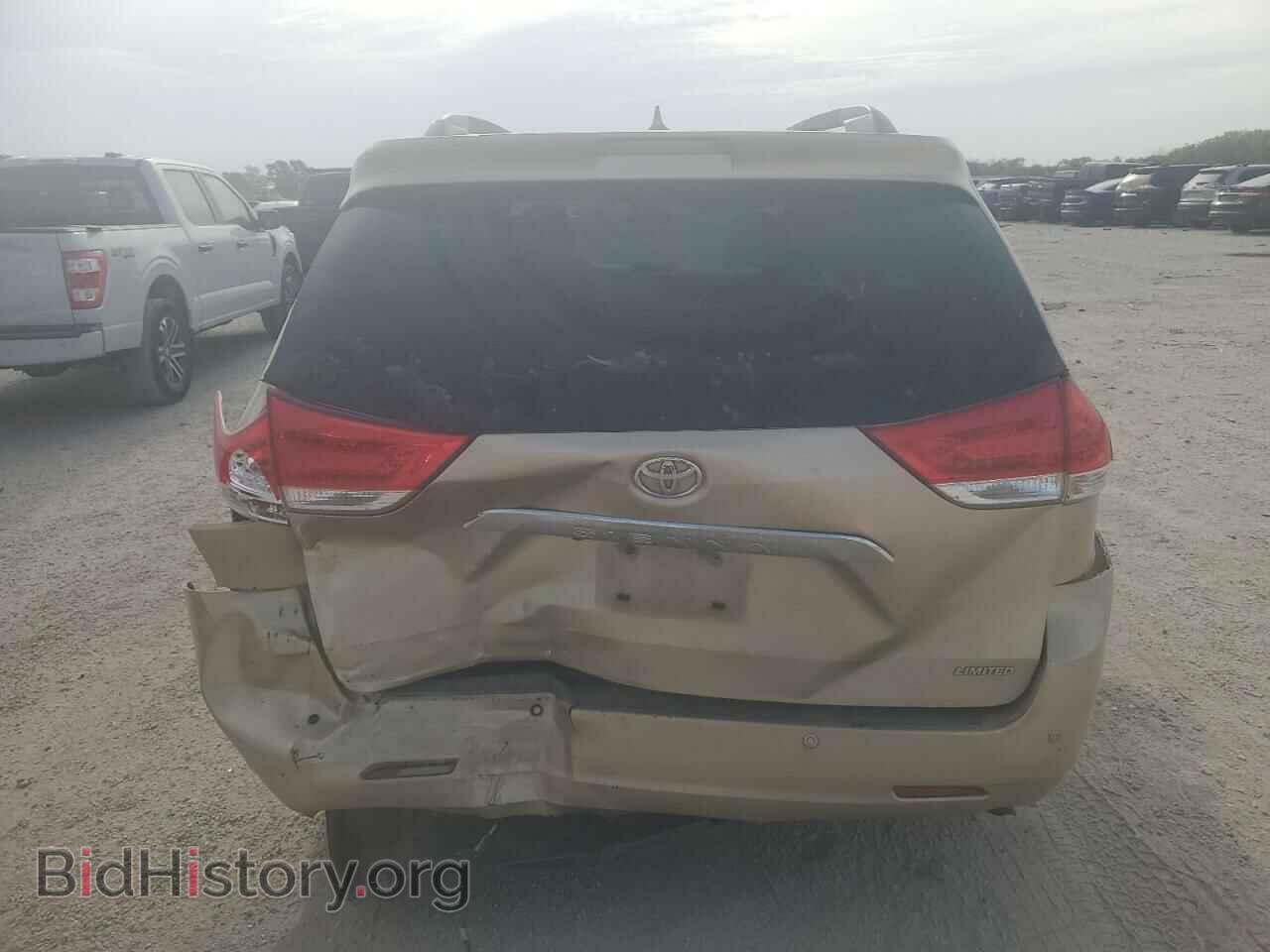 2011 TOYOTA All Models - VIN: 5TDYK3DC3BS040642 - Фото 6