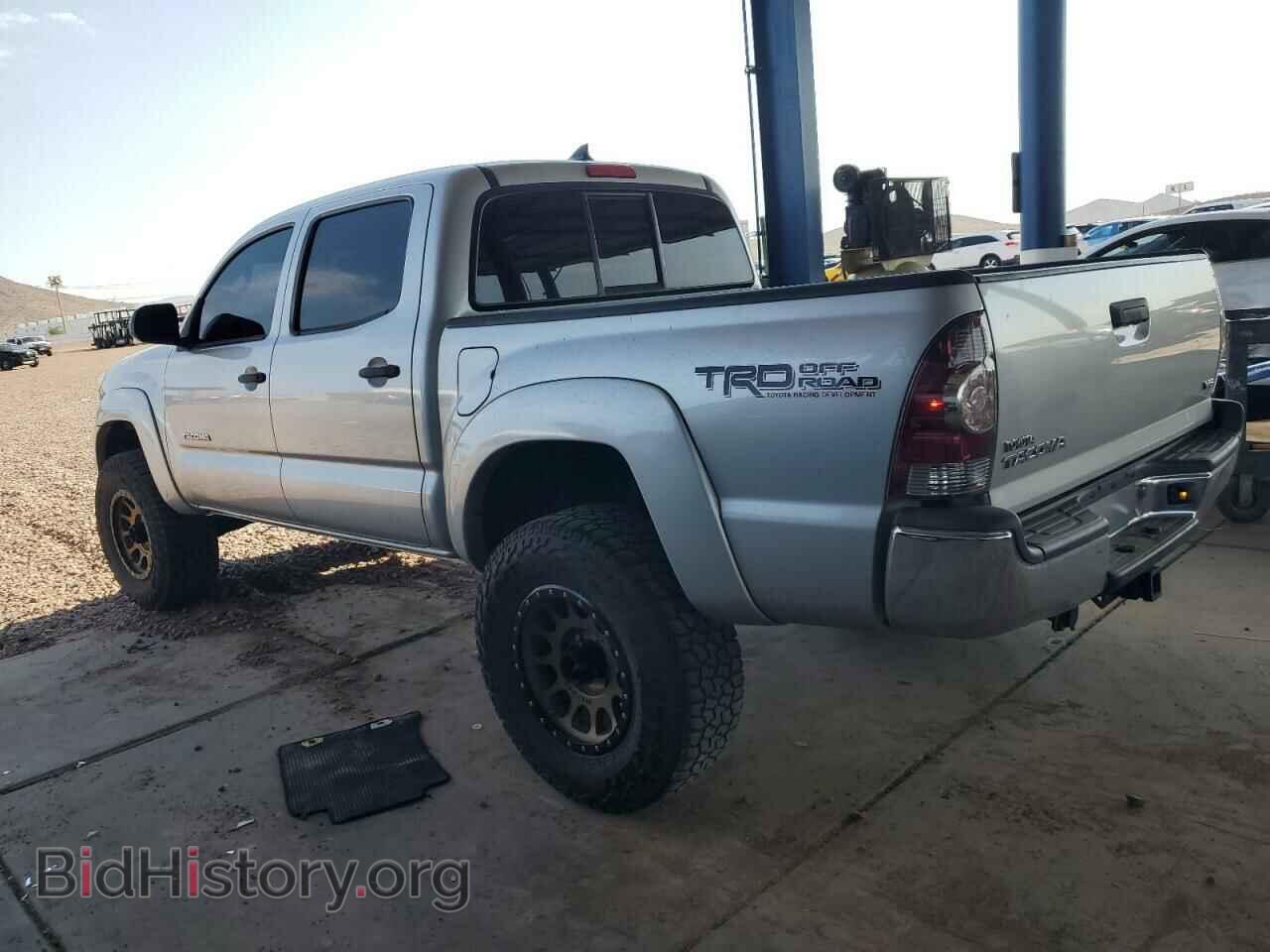 2013 TOYOTA TACOMA - VIN: 3TMLU4EN4DM121663 - Фото 2