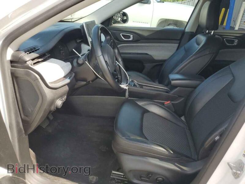 2022 Jeep COMPASS (VIN 3C4NJDBB5NT114885) — photo 7 of 13