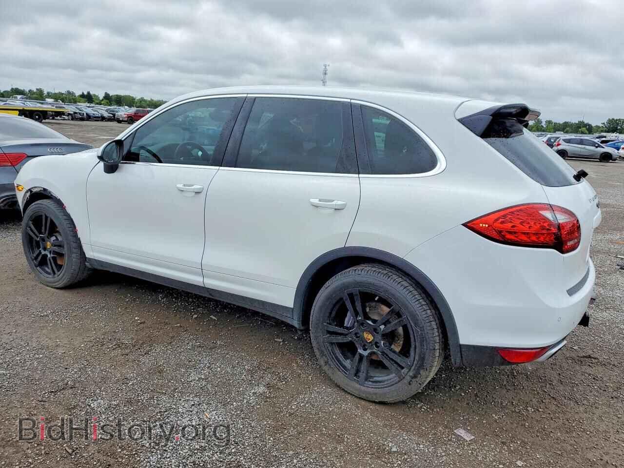 2014 PORSCHE CAYENNE - VIN: WP1AA2A2XELA04963 - Photo 2