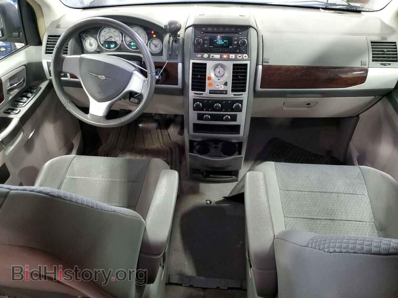 2010 CHRYSLER MINIVAN - VIN: 2A4RR5D16AR358072 - Фото 8
