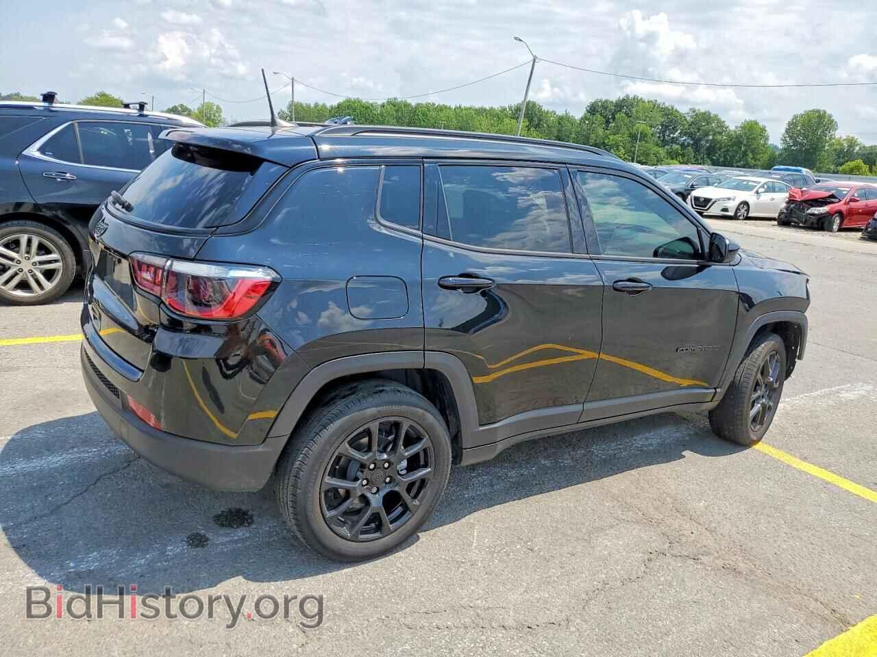 2024 JEEP COMPASS - VIN: 3C4NJDBN1RT599672 - Фото 3