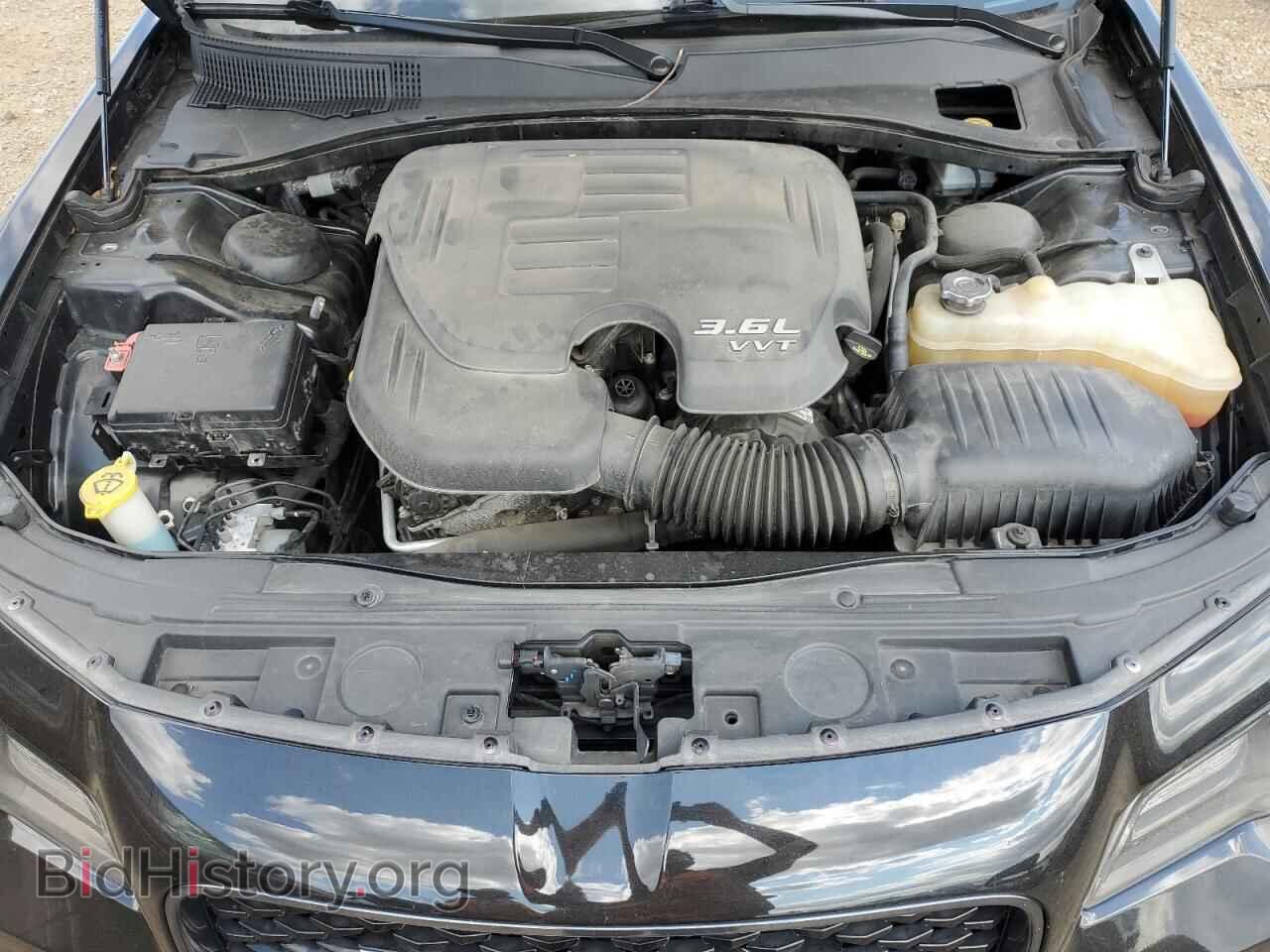 2016 CHRYSLER 300 - VIN: 2C3CCABG1GH304467 - Photo 11