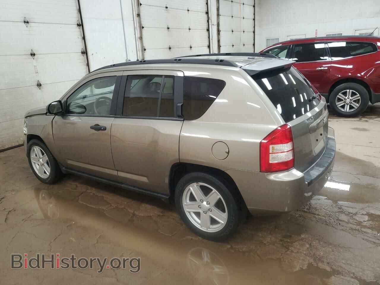 2007 JEEP COMPASS - VIN: 1J8FT47077D359579 - Photo 2