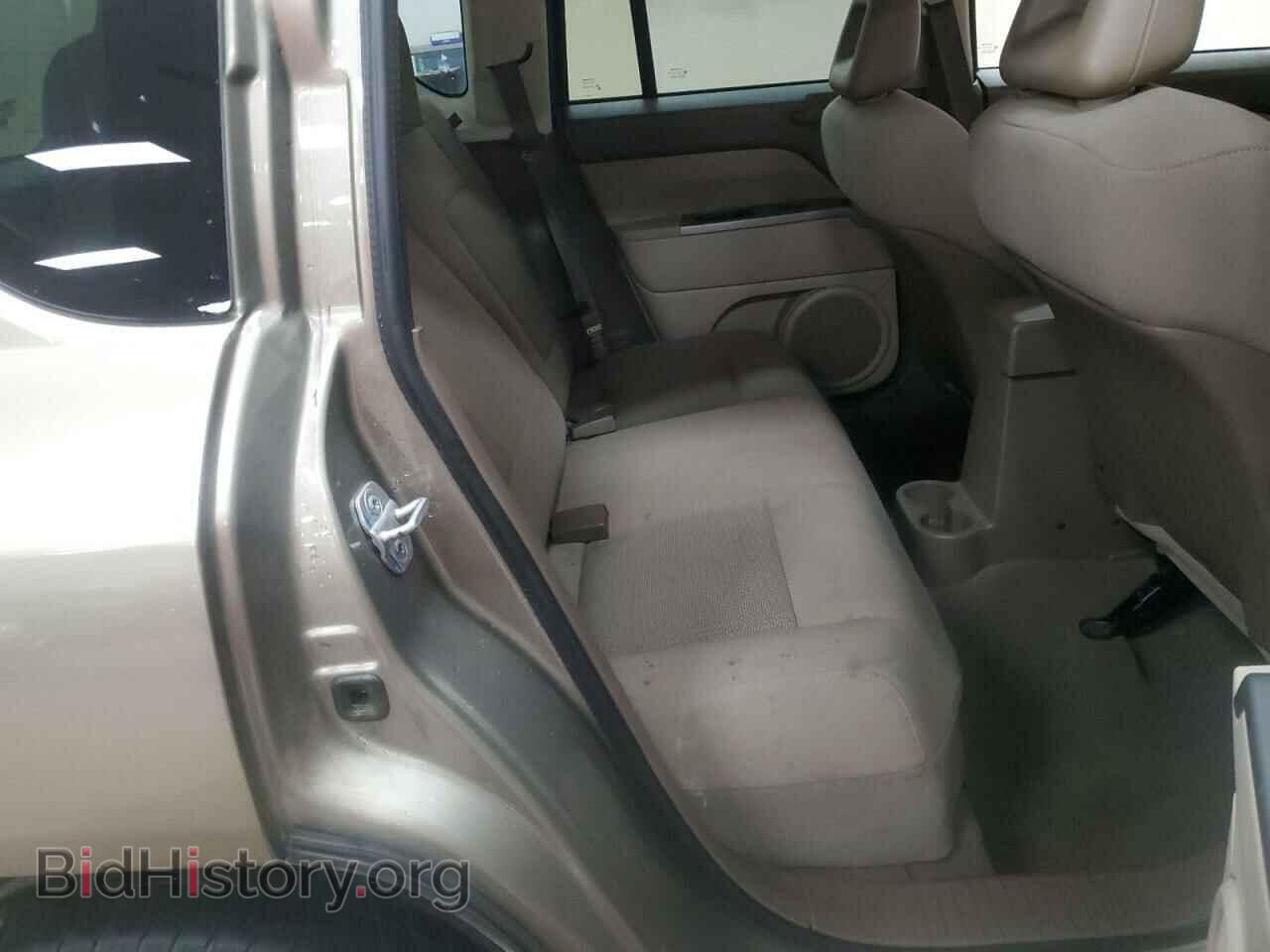 2007 JEEP COMPASS - VIN: 1J8FT47077D359579 - Photo 11