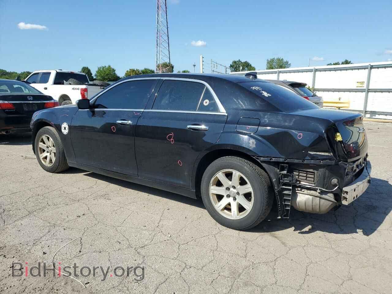 2018 CHRYSLER 300 - VIN: 2C3CCAEG4JH136665 - Фото 2