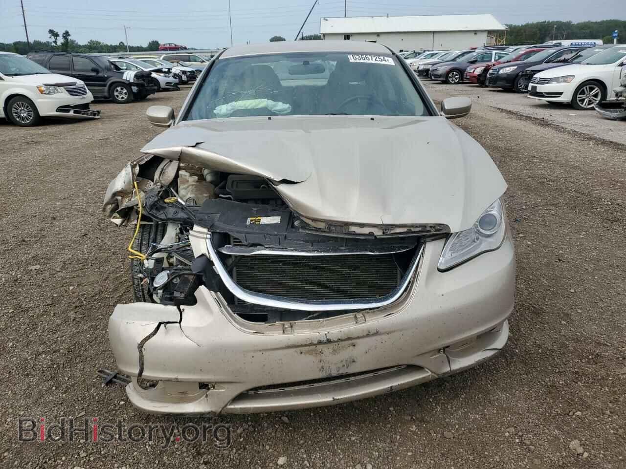 2014 CHRYSLER 200 - VIN: 1C3CCBAB2EN121823 - Фото 5