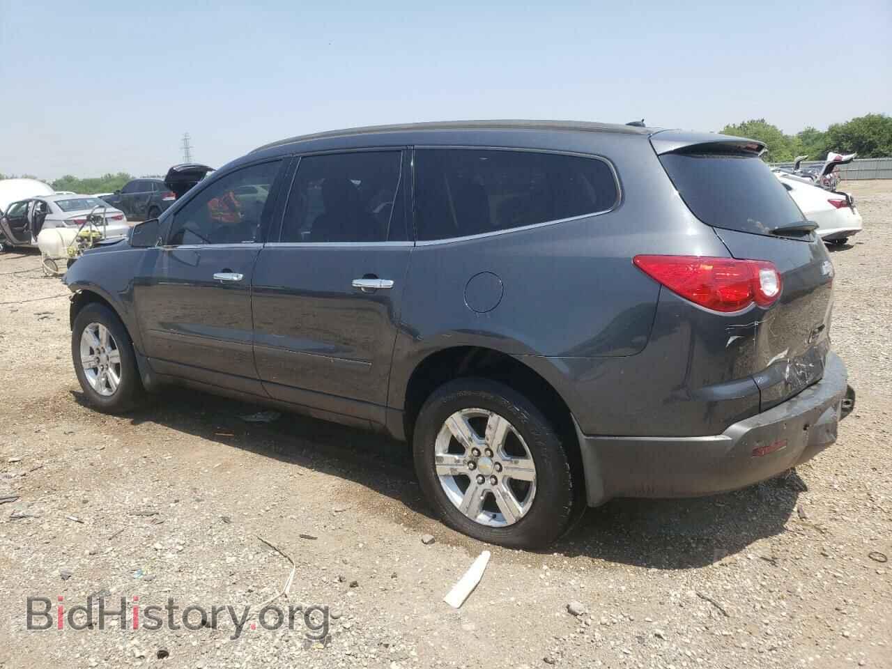 2011 CHEVROLET TRAVERSE - VIN: 1GNKRJED0BJ298098 - Фото 2