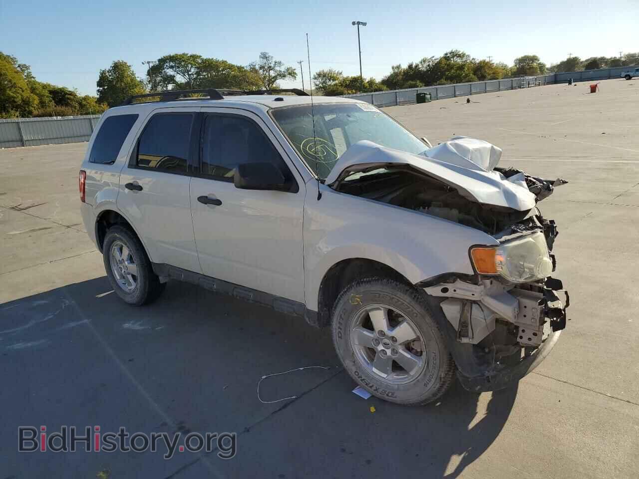 Фотография 1FMCU0DG4BKA55532 - FORD ESCAPE 2011