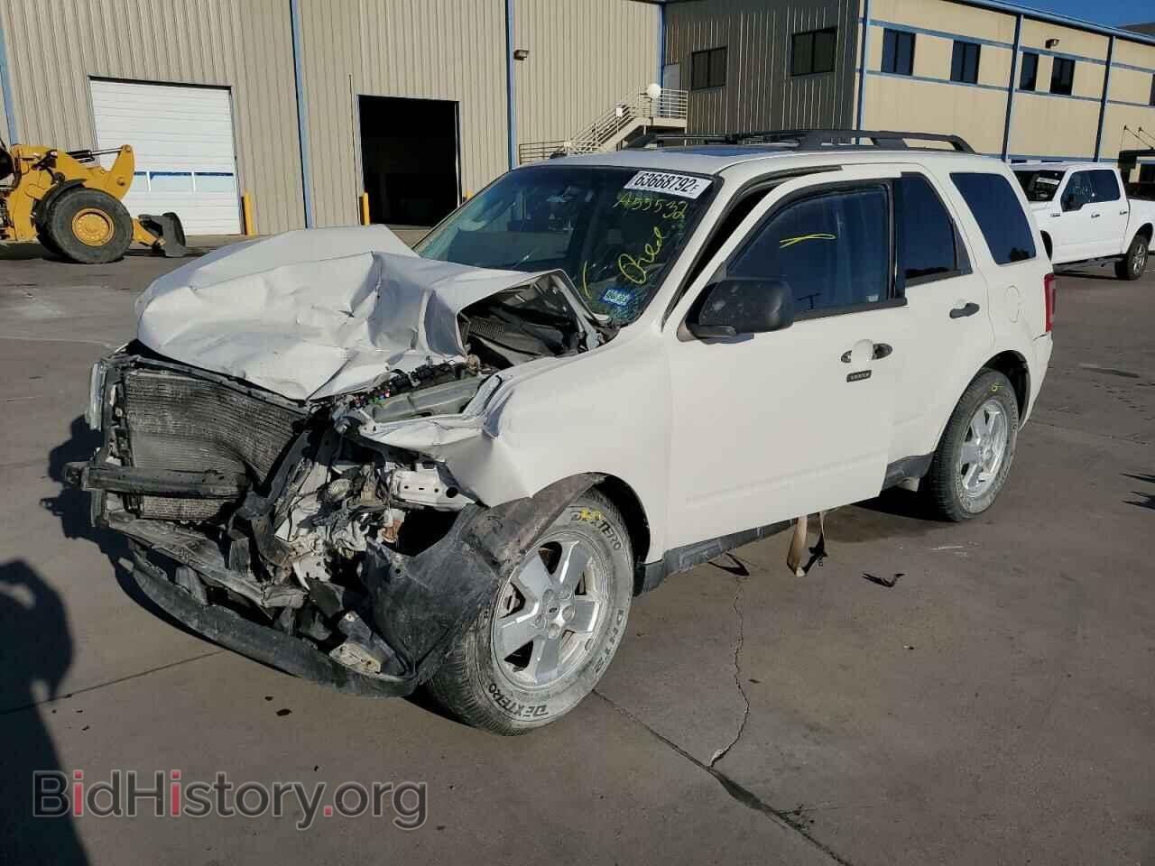 2011 FORD ESCAPE - VIN: 1FMCU0DG4BKA55532 - Фото 2