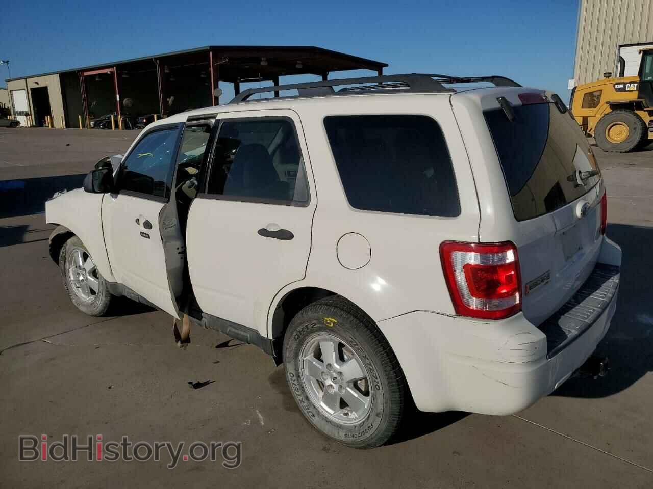 2011 FORD ESCAPE - VIN: 1FMCU0DG4BKA55532 - Фото 3
