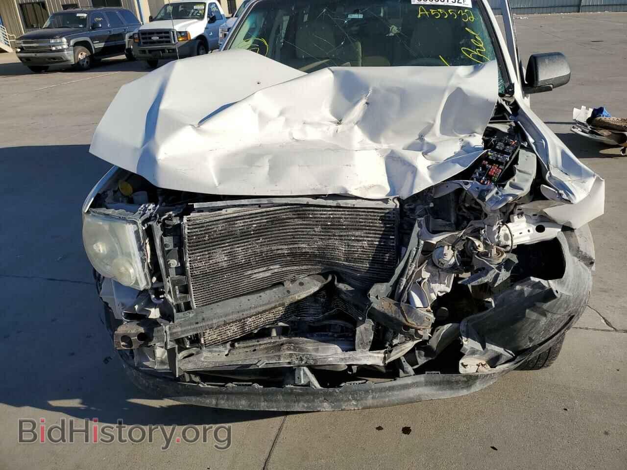 2011 FORD ESCAPE - VIN: 1FMCU0DG4BKA55532 - Фото 9