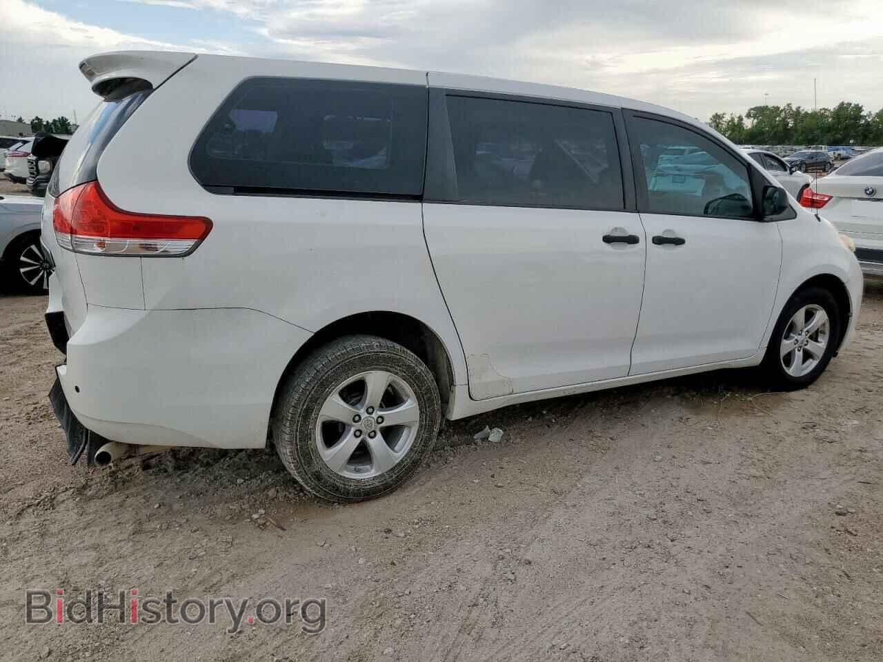 2011 TOYOTA All Models - VIN: 5TDZK3DC8BS026322 - Фото 3