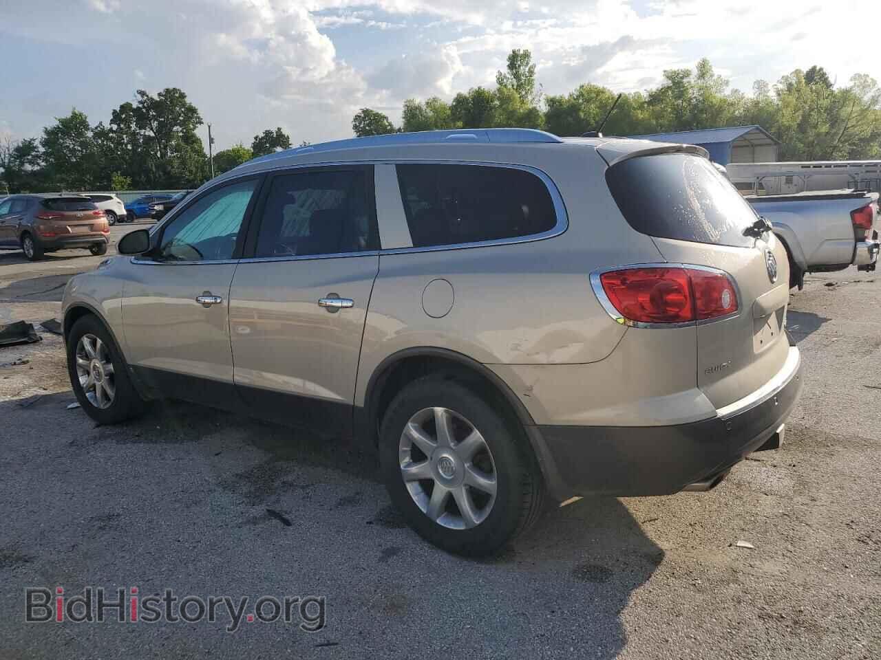 2010 BUICK ENCLAVE - VIN: 5GALVCED3AJ112221 - Фото 2