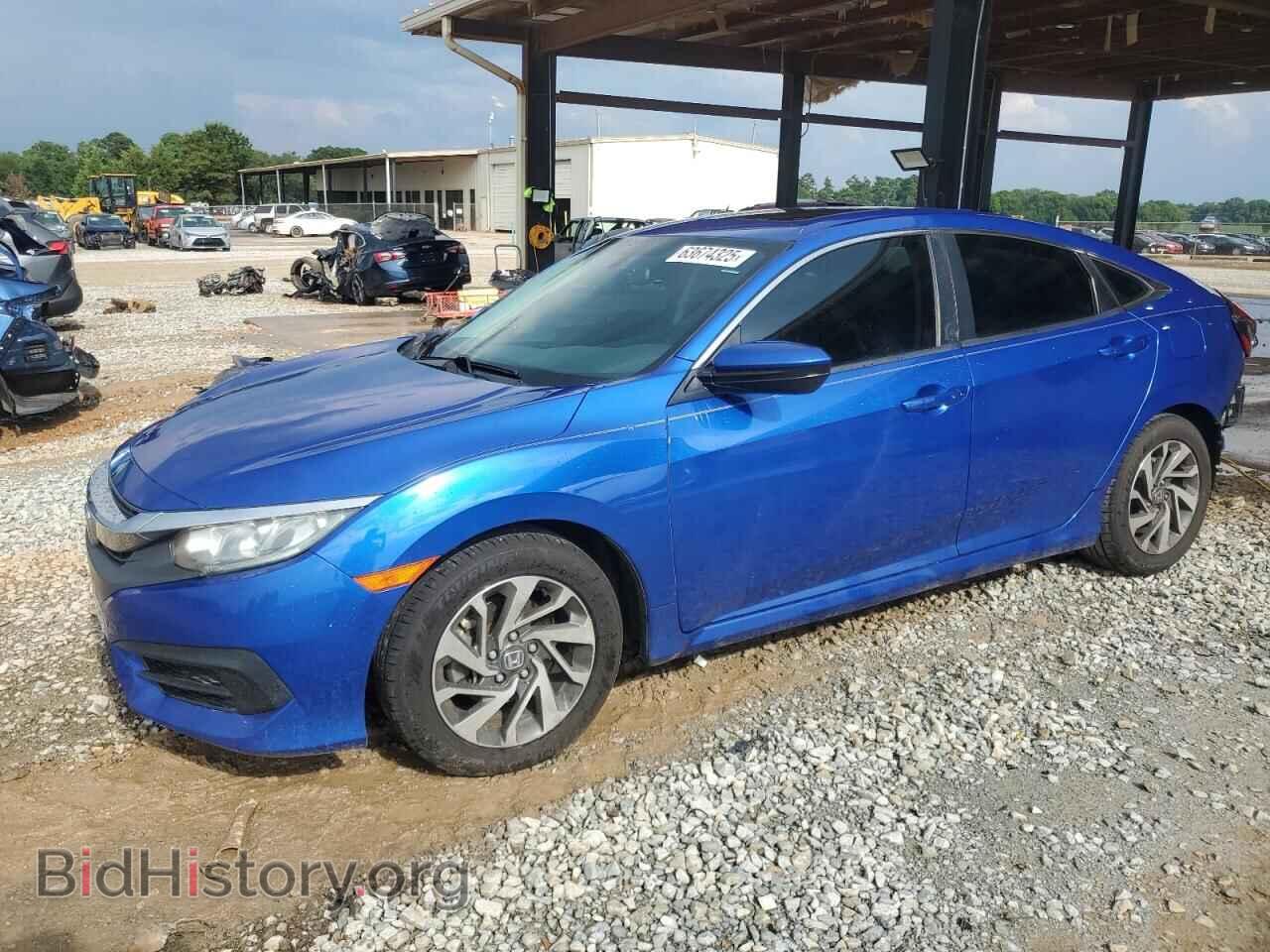 Photo 19XFC2F75JE010761 - HONDA CIVIC 2018