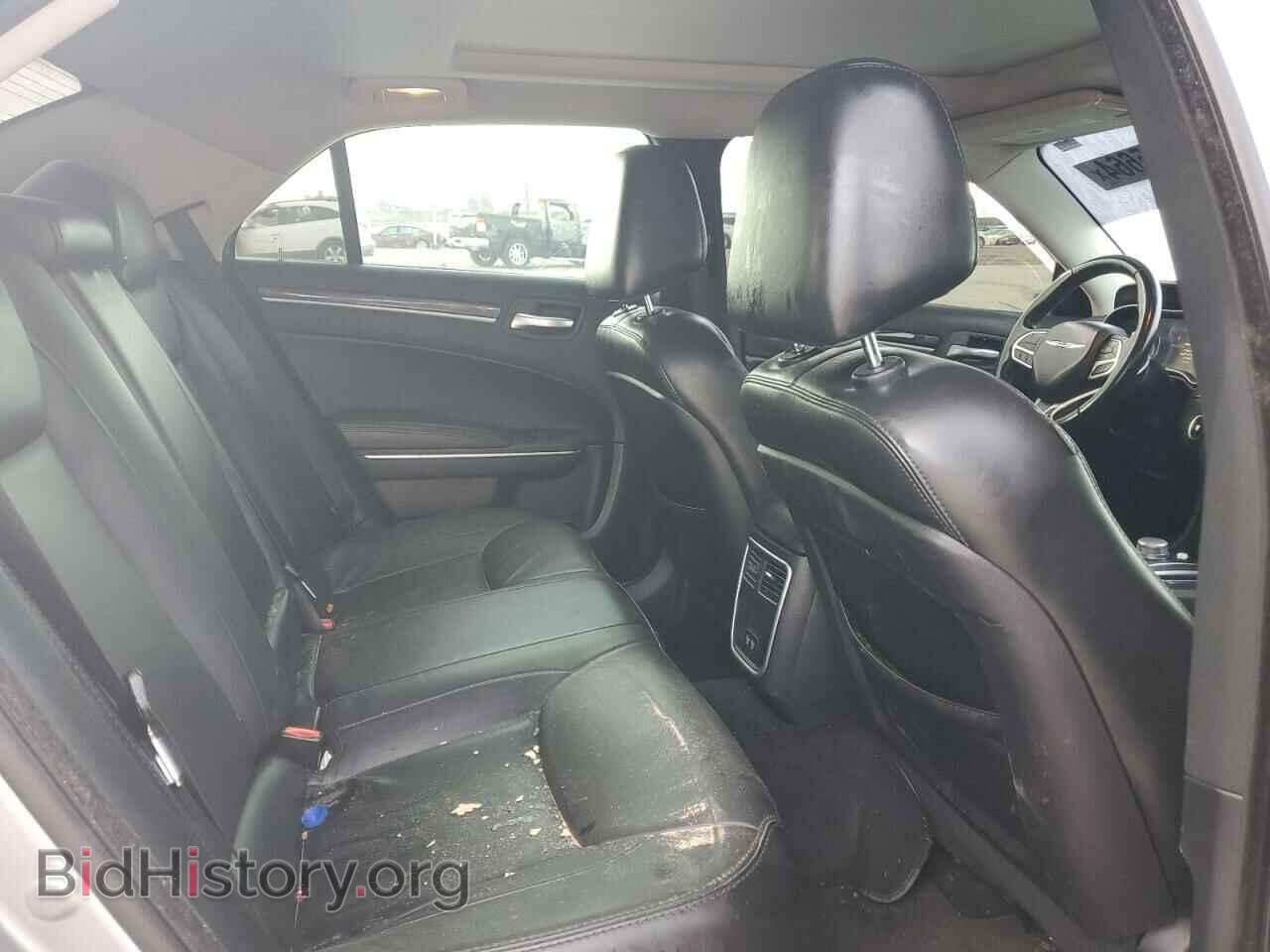 2018 CHRYSLER 300 - VIN: 2C3CCAAG7JH208979 - Фото 10