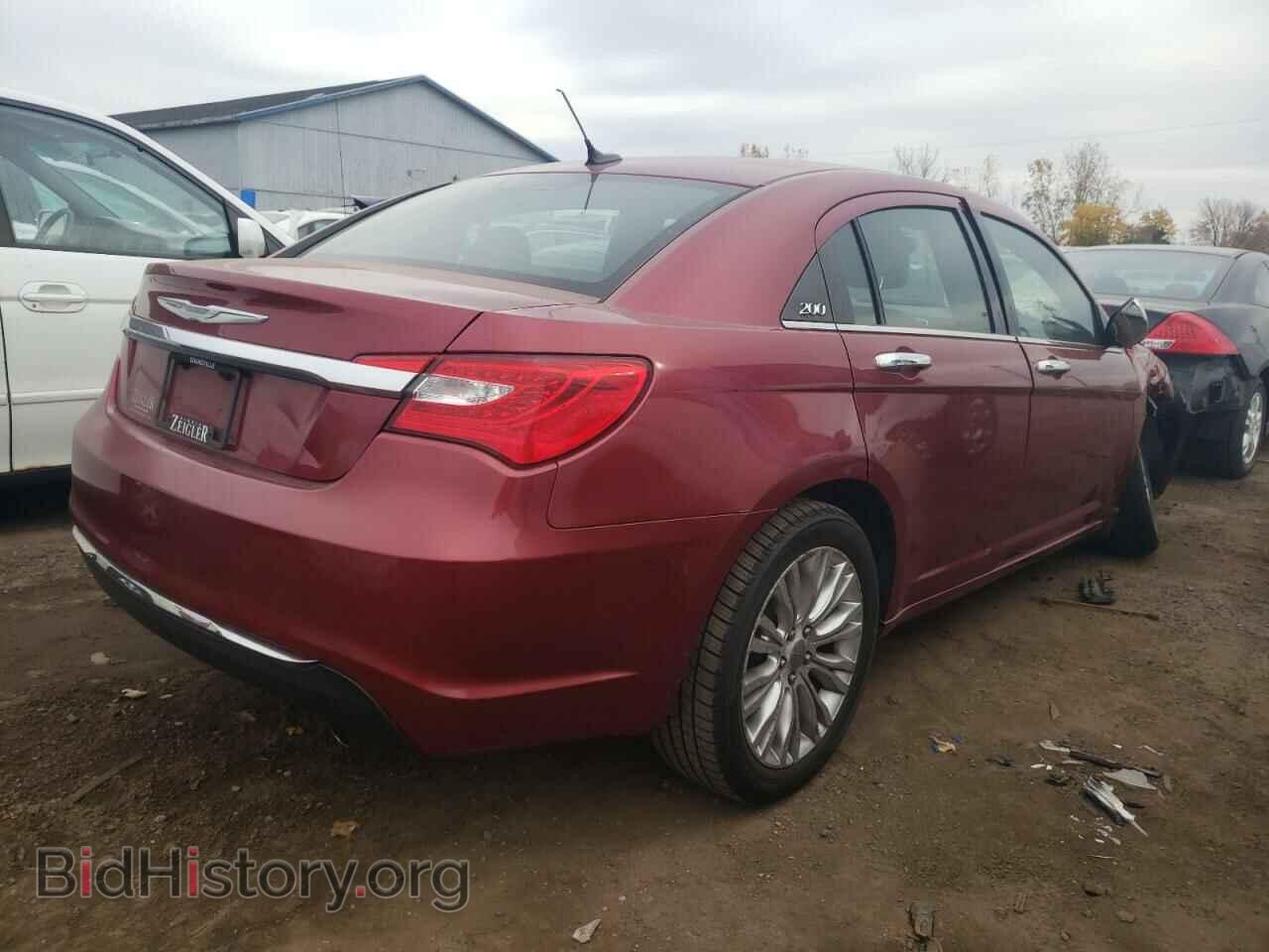 2011 CHRYSLER 200 - VIN: 1C3BC2FG2BN600089 - Photo 4