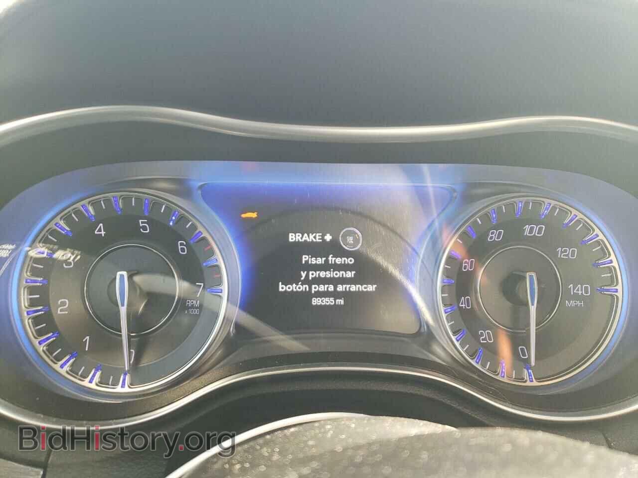 2019 CHRYSLER 300 - VIN: 2C3CCAAG7KH704463 - Фото 9