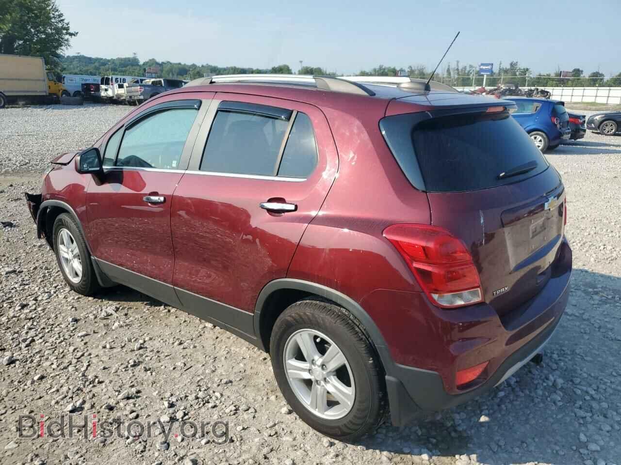 2017 CHEVROLET TRAX - VIN: 3GNCJLSB2HL195812 - Фото 2