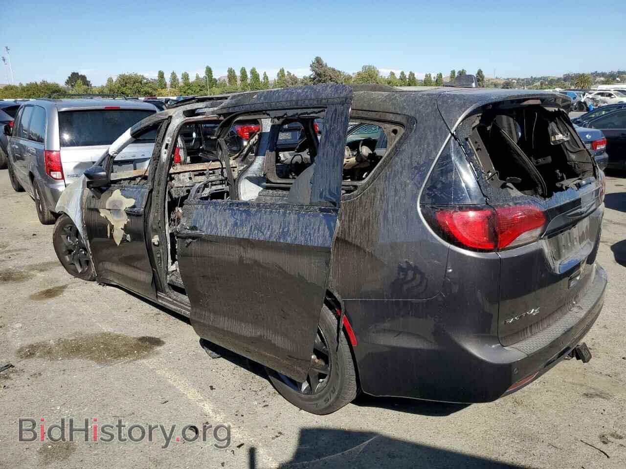 2018 CHRYSLER PACIFICA - VIN: 2C4RC1BG8JR173979 - Photo 2