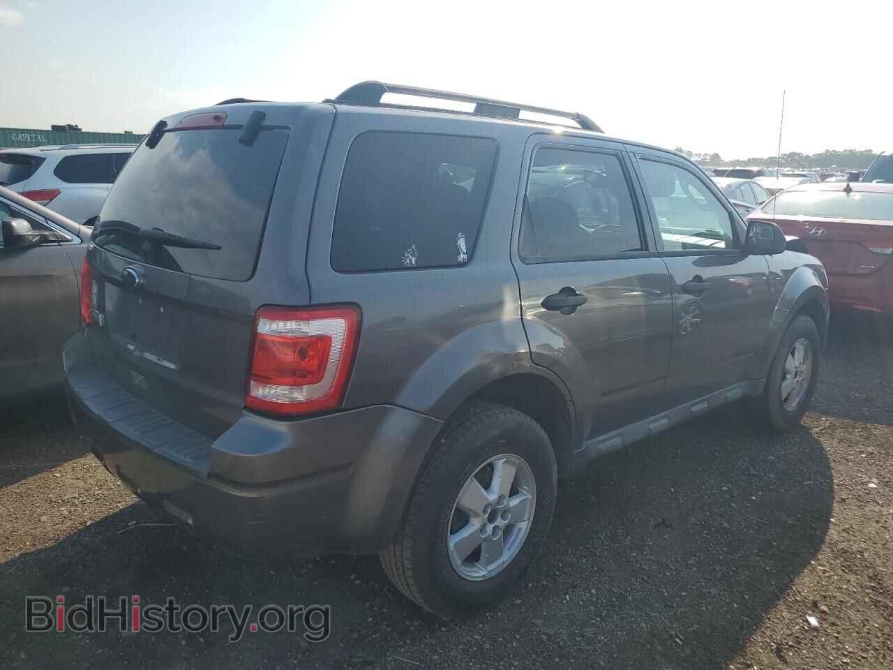 2010 FORD ESCAPE - VIN: 1FMCU0D74AKB51370 - Фото 3