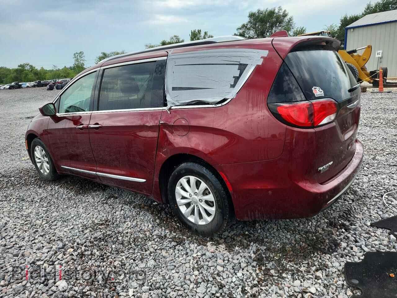 2018 CHRYSLER PACIFICA - VIN: 2C4RC1BG5JR233295 - Photo 2