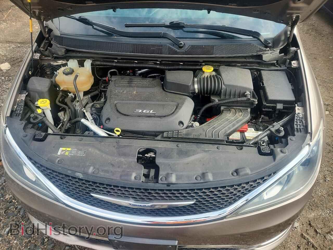 2017 CHRYSLER PACIFICA - VIN: 2C4RC1BG2HR744795 - Photo 12