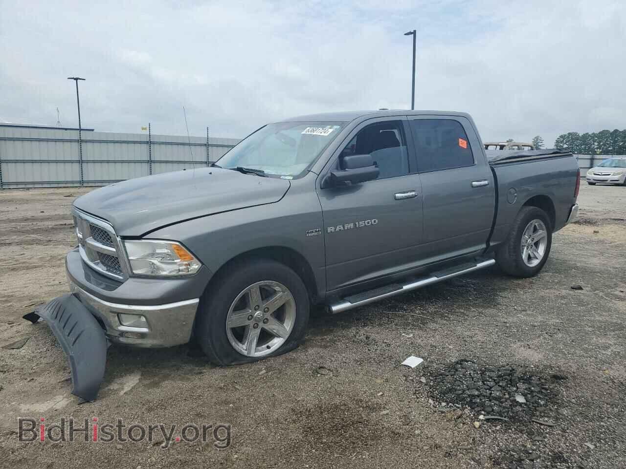Photo 1D7RB1CT7BS508010 - DODGE All Models 2011
