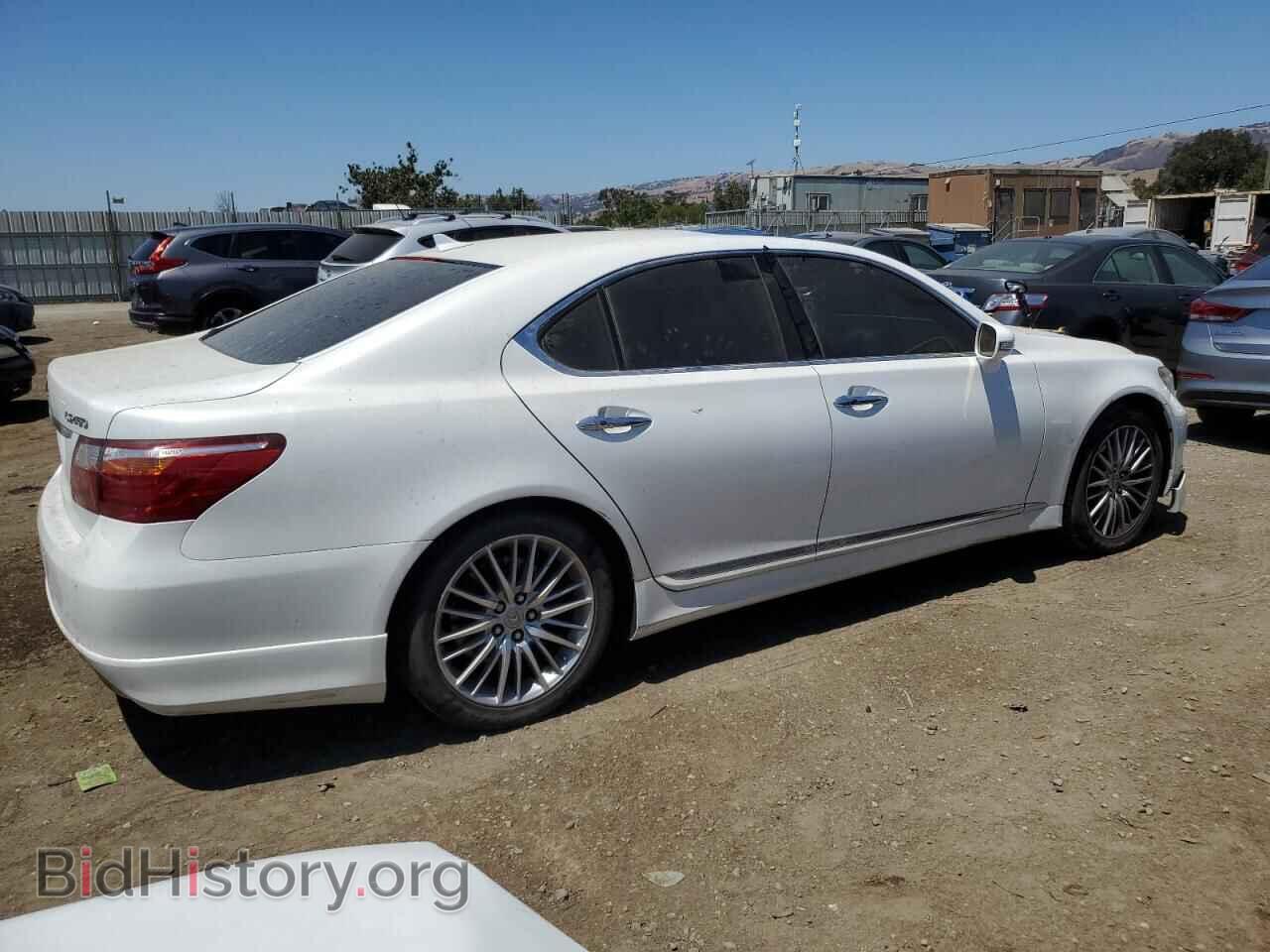 2011 LEXUS LS460 - VIN: JTHBL5EF1B5104821 - Фото 3